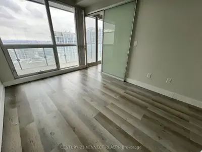 386 Yonge Street 4213, Toronto C01, On M5b 0a5