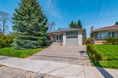 55 Tollerton Avenue, Toronto C15, On M2k 2h4