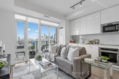 330 Richmond Street W 2508, Toronto C01, On M5v 0m4