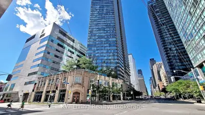 832 Bay Street 1303, Toronto C01, On M5s 1z6