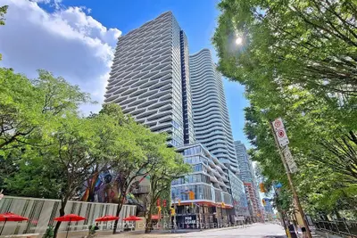 85 Wood Street 1908, Toronto C08, On M4y 0e8