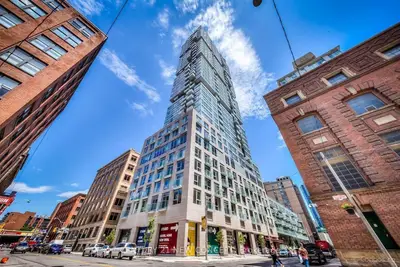 30 Nelson Street 1104, Toronto C01, On M5v 0h5