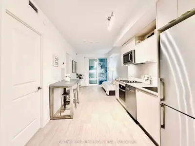 100 Dalhousie Street 1612, Toronto C08, On M5b 0c7