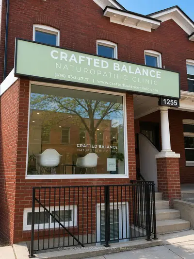 1255 Dundas Street W, Toronto C01, On M6j 1x6