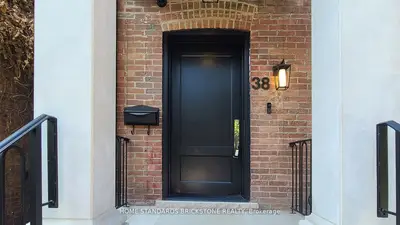 38 Elgin Avenue, Toronto, On M5r 1g6