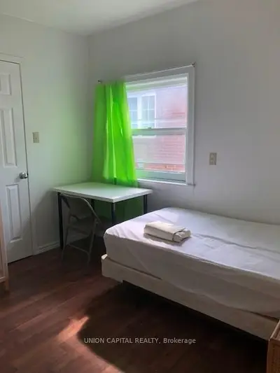 97 Byng Avenue, Toronto, On M2n 4k5