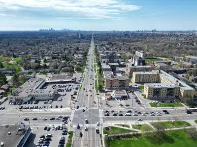 4926 Bathurst Street, Toronto, On M2r 1x5