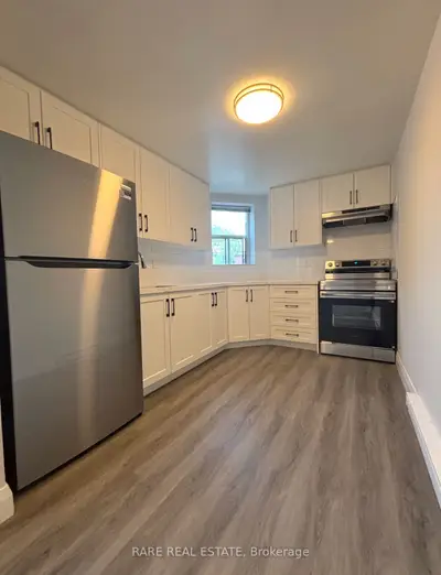 99 Bellevue Avenue 4, Toronto C01, On M5t 2n8