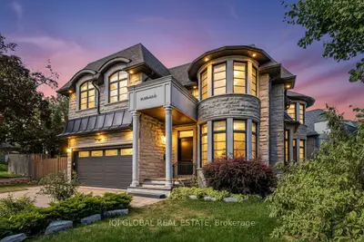 29 Alderdale Court, Toronto C13, On M3b 2h8