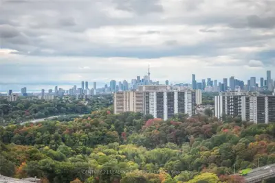 735 Don Mills Road 2505, Toronto C11, On M3c 1t1