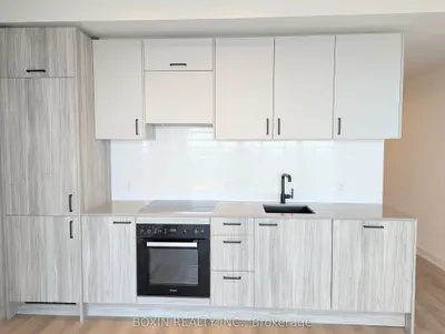 1 Quarrington Lane 3703, Toronto C13, On M3c 0s4