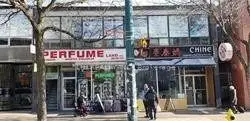 327 Spadina Avenue 200, Toronto, On M5t 2e9