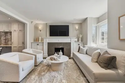 172 Melrose Avenue, Toronto C04, On M5m 1z1