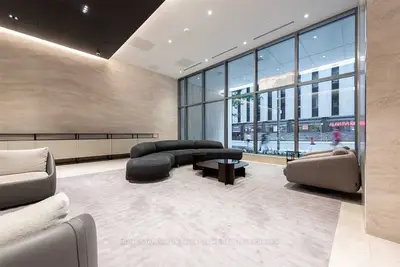 2221 Yonge Street S 1104, Toronto C10, On M4s 2b4