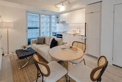 252 Church Street 2706, Toronto C08, On M5b 0e6