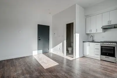 180 Sherbourne Street 203, Toronto C08, On M5a 2r7