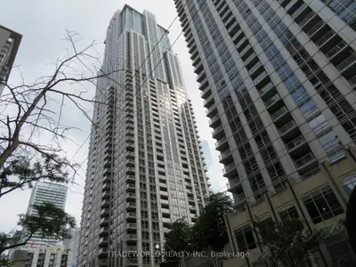 763 Bay Street 402, Toronto C01, On M5g 2r3