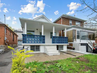 43 Belvidere Avenue Main, Toronto C03, On M6c 1p7