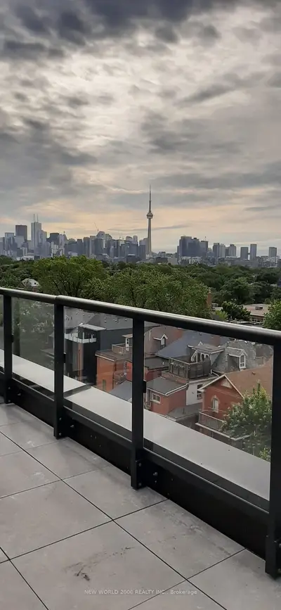 899 College Street W 620, Toronto C01, On M6h 1a1