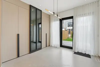 48 Shaftesbury Avenue, Toronto, On M4t 1a2