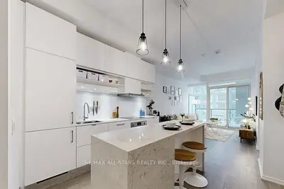 5 Soudan Avenue 1508, Toronto C10, On M4a 0b1