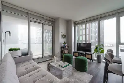 426 University Avenue 2503, Toronto C01, On M5g 1s9
