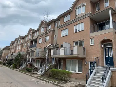 28 Sommerset Way 1530, Toronto C14, On M2n 6w7