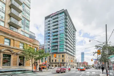 39 Sherbourne Street W 1108, Toronto C08, On M5a 1k2