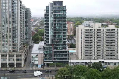 1486 Bathurst Street 1303, Toronto C03, On M5p 3g9