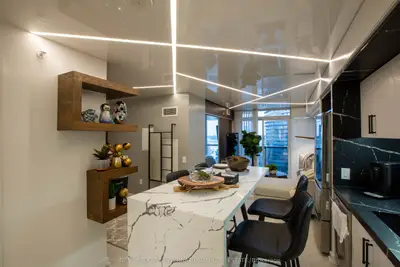 85 Queens Wharf Road 1605, Toronto C01, On M5v 0j9