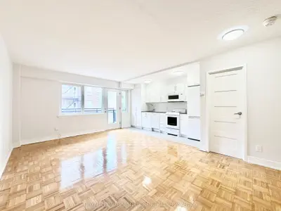 95 Lawton Boulevard 203, Toronto C02, On M4v 1z8