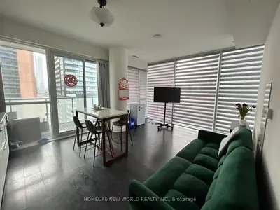 15 Grenville Street 2109, Toronto C01, On M4y 0b9