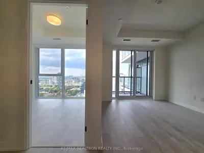 280 Dundas Street W 2813, Toronto C01, On M5t 0e3
