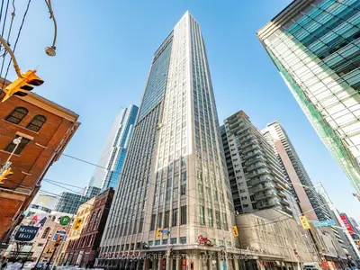 210 Victoria Street 3902, Toronto C08, On M5b 2r3
