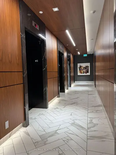 327 King Street W 3008, Toronto C01, On M5v 0w7