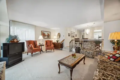 62 Wellesley Street W 902, Toronto C01, On M5s 2x3