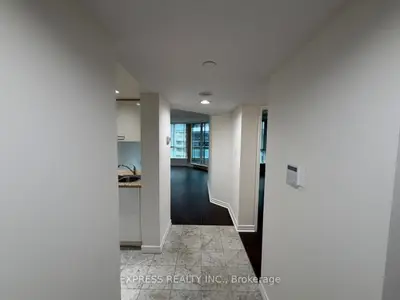 38 Elm Street 2403, Toronto C01, On M5g 2k5