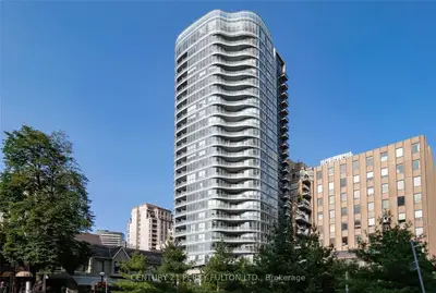 88 Cumberland Street 2207, Toronto C02, On M5r 1a3