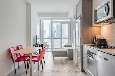 121 Lower Sherbourne Street 1562, Toronto C08, On M5a 0w8