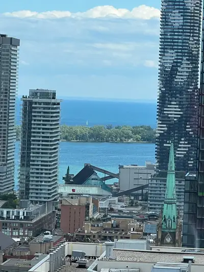 82 Dalhousie Street 3707, Toronto C08, On M5b 0c5