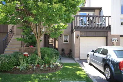 70 English Ivyway Way, Toronto C15, On M2h 3m4