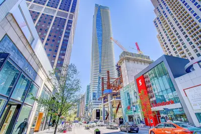 1 Bloor Street E 3502, Toronto C08, On M4w 1a9