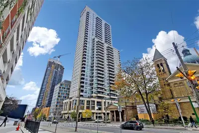 500 Sherbourne Street 412, Toronto C08, On M4x 1l1