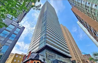 15 Grenville Street 2106, Toronto C01, On M4y 0b9
