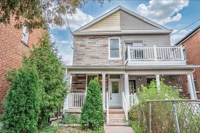 401 Crawford Street Basemen, Toronto C01, On M6j 2w1