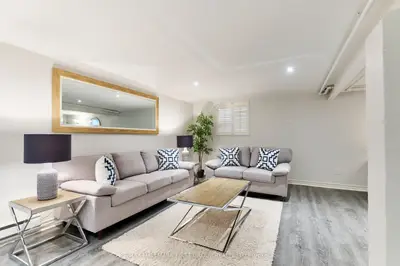 207 Bayview Heights Drive Lower, Toronto C11, On M4g 2z4