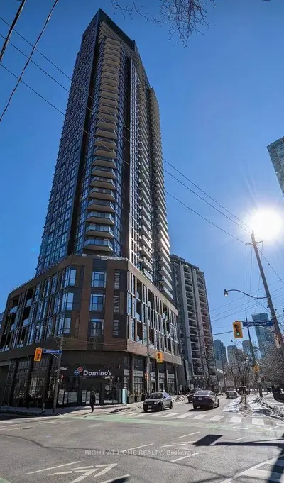 159 Wellesley Street E 1408, Toronto C08, On M4y 0h5