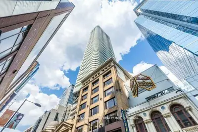 197 Yonge Street 4203, Toronto C08, On M5b 1m4