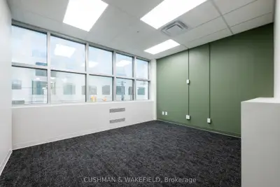 50 St. Clair Avenue E Lower Level, Toronto C09, On M4t 1m9