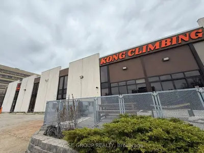 2450 Victoria Park Avenue 100a, Toronto C15, On M2j 4a2